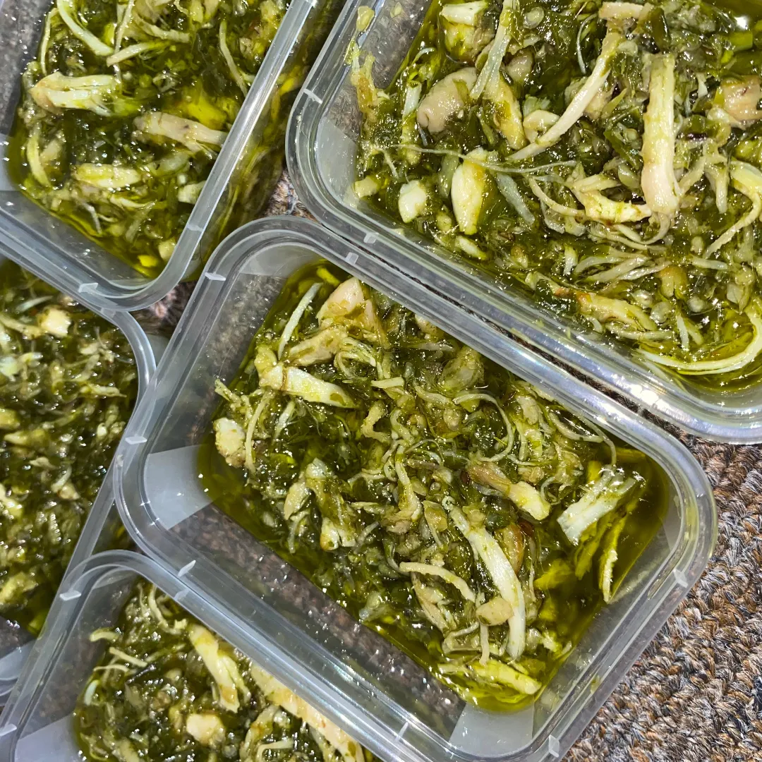 Sambal Ayam Cabe Ijo — Ayam goreng gurih yang disiram sambal cabai hijau